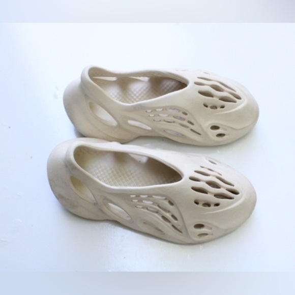 Adidas Yeezy foam runner - Picture 5 of 11